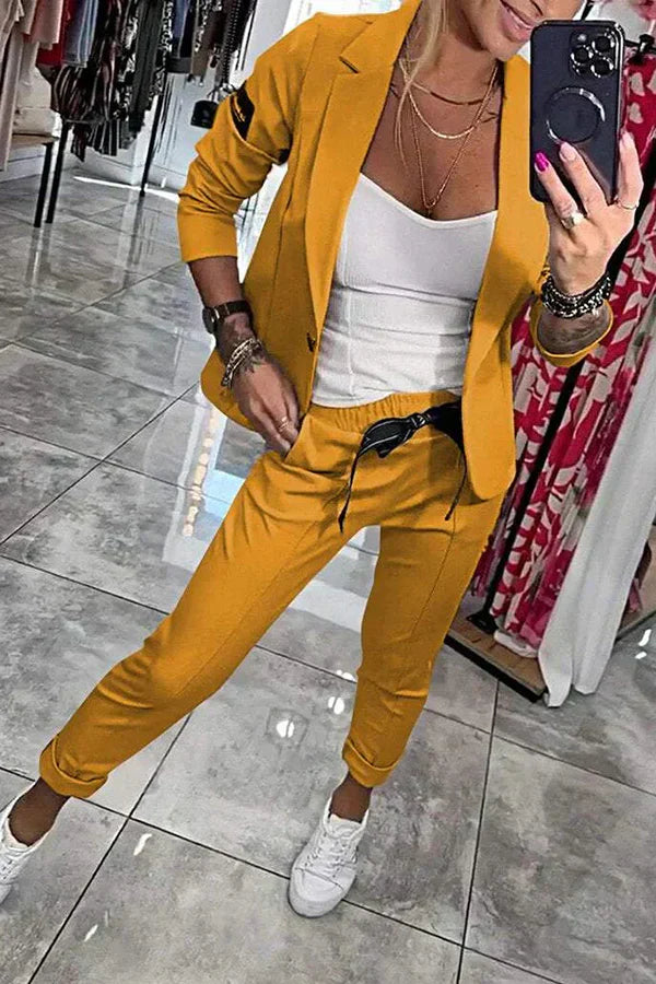 Jocelyne - Elegant Blazer And Trousers Set