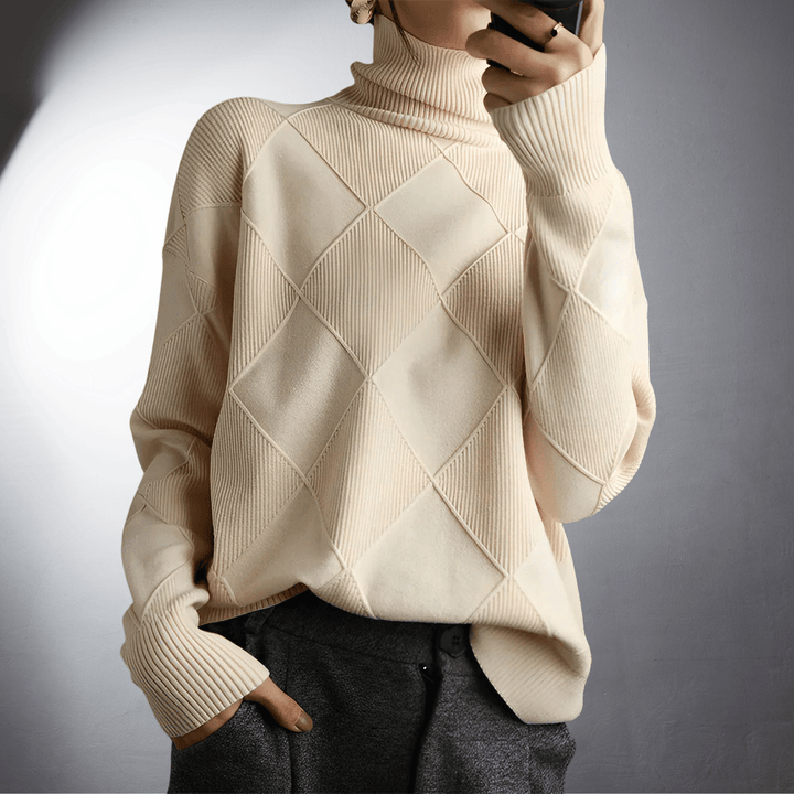Dame | Hand Knitted Sweater With Stand Up Collar