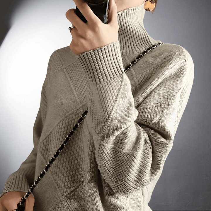 Dame | Hand Knitted Sweater With Stand Up Collar