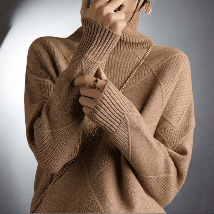 Dame | Hand Knitted Sweater With Stand Up Collar