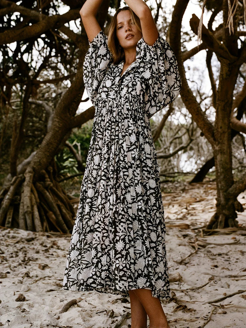 Janna - V Neck Floral Midi Dress
