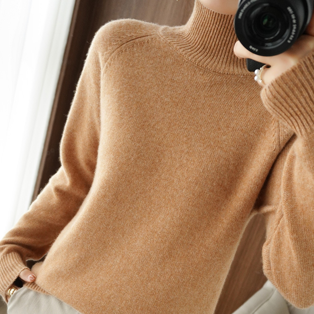 Sasha - Merino Wool Turtleneck Sweater