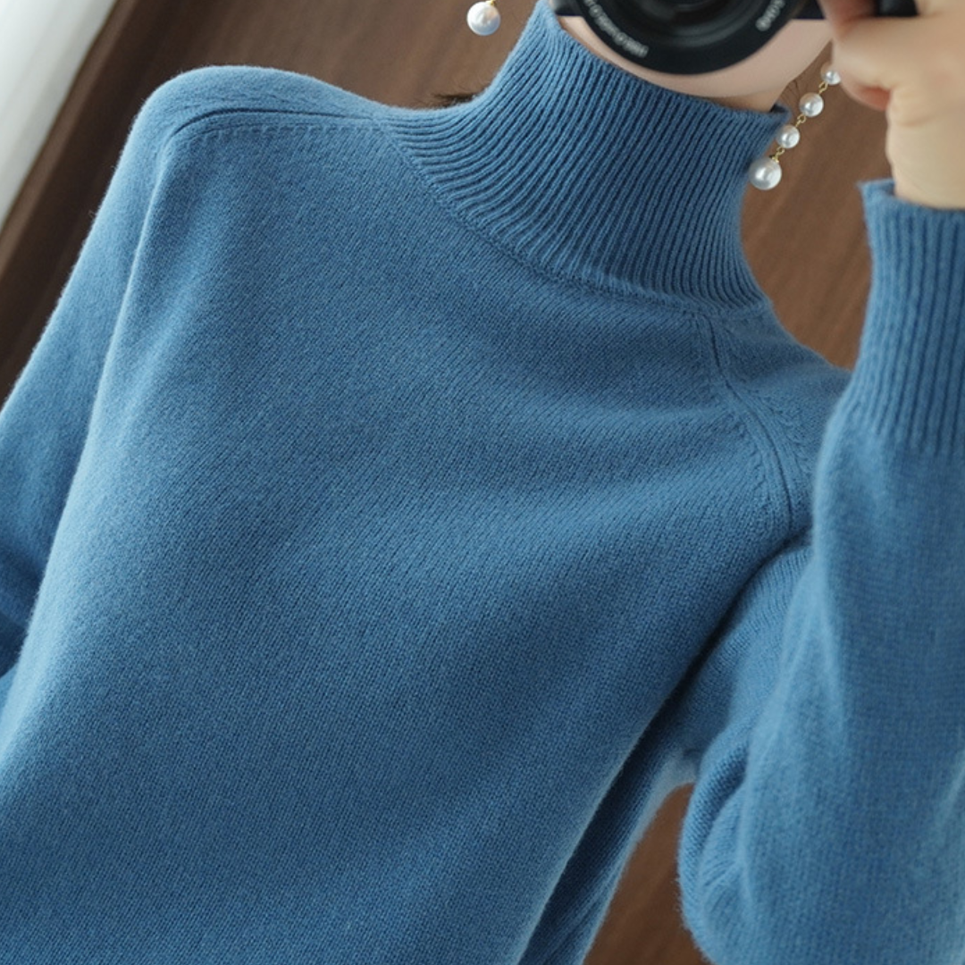 Sasha - Merino Wool Turtleneck Sweater