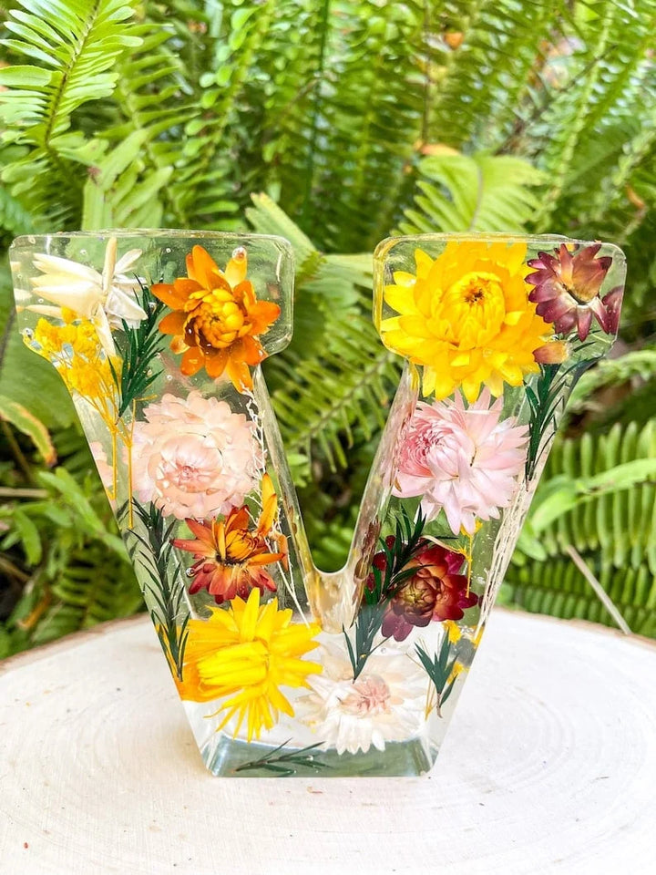 PetalLume - Handmade Flower Resin Night Light