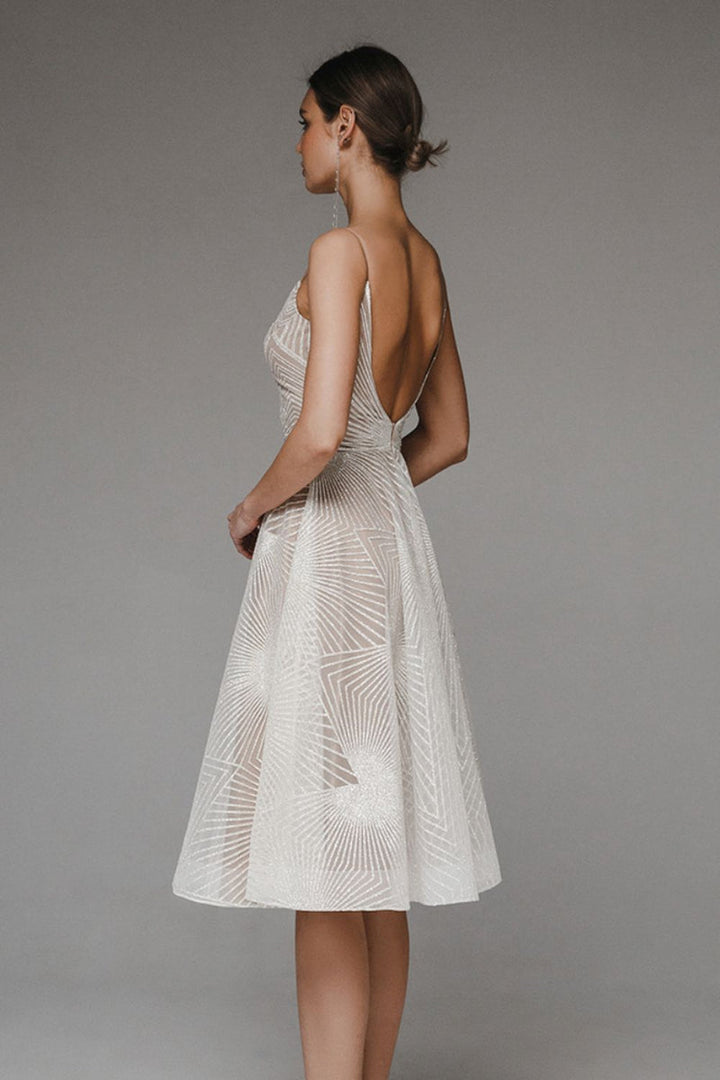 Ginette - Elegant and Classic Dress
