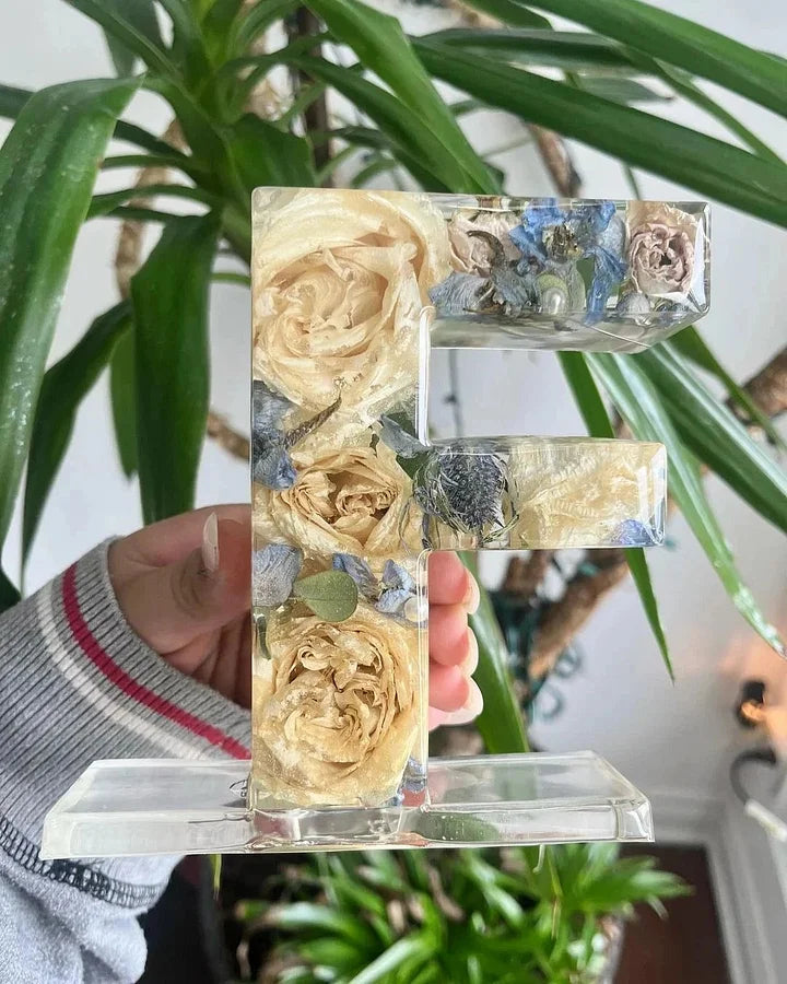 PetalLume - Handmade Flower Resin Night Light