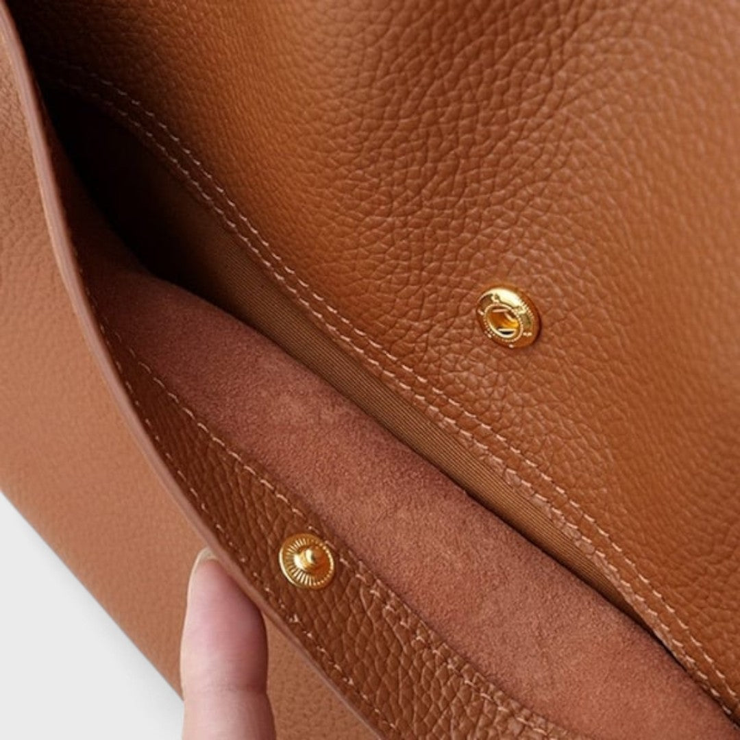 Lyndara - Elegant Shoulder Bag
