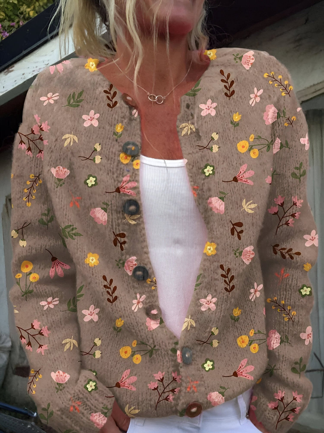 Alvimia - Stylish Floral Knitted Cardigan