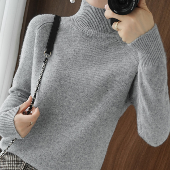 Sasha - Merino Wool Turtleneck Sweater