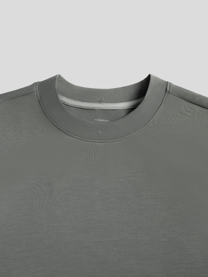 Johnny - Tight Long Sleeve Sweater