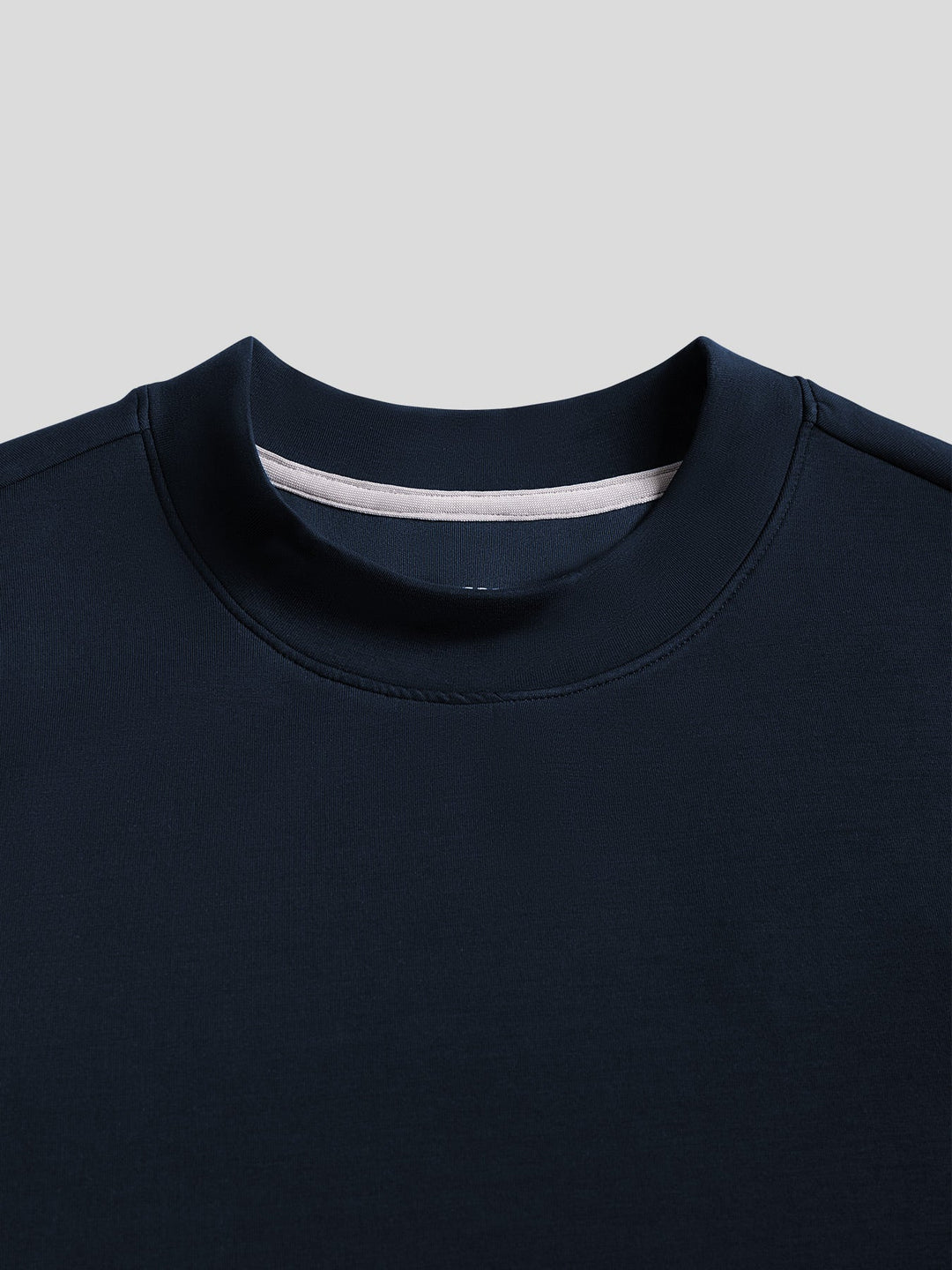 Johnny - Tight Long Sleeve Sweater