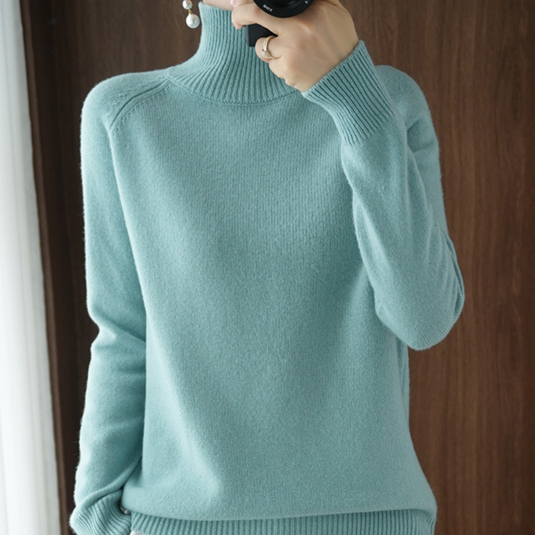 Sasha - Merino Wool Turtleneck Sweater