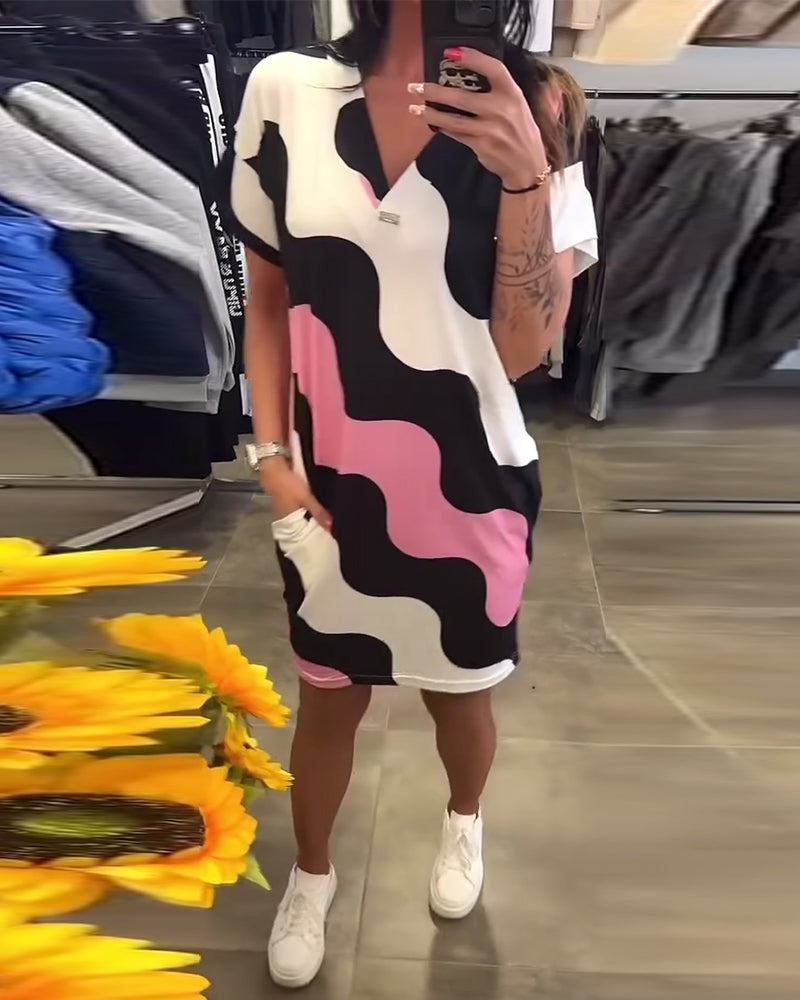 Penelope - Stylish V Neck Dress With Wavy Print