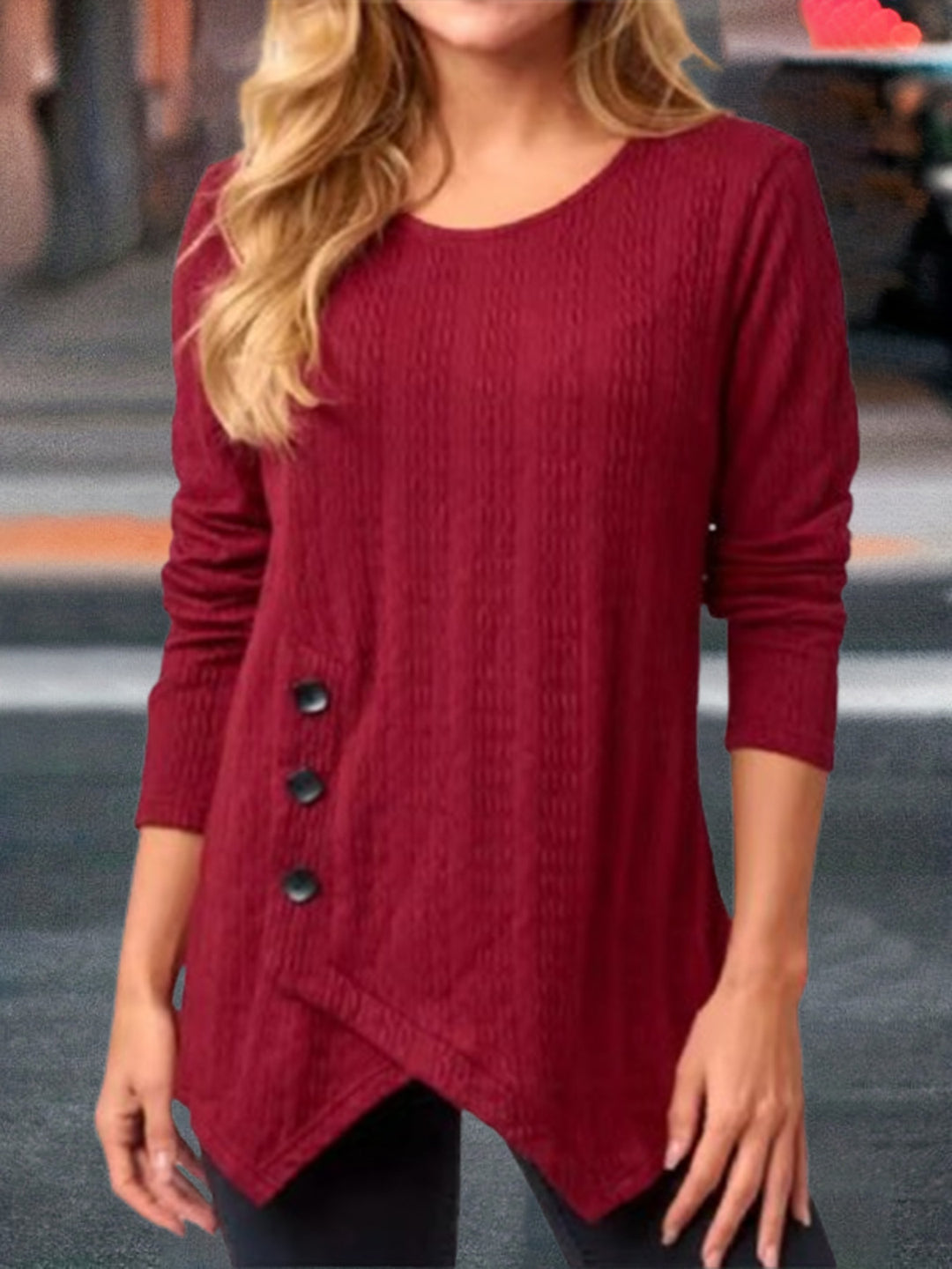 Selema - Elegant Round Neck T-Shirt
