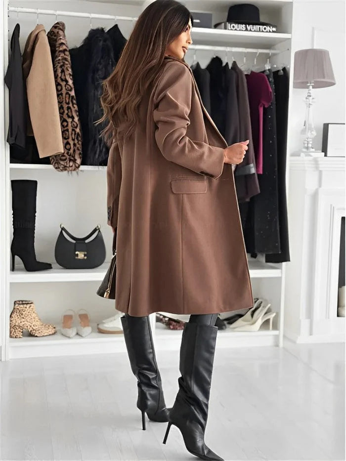 Netty - Minimalist Beauty Coat