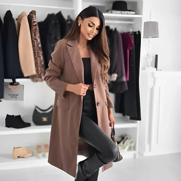 Netty - Minimalist Beauty Coat