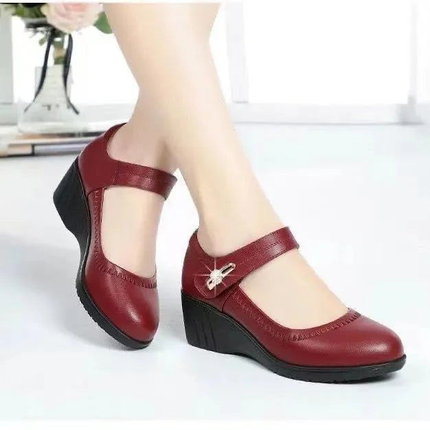 Aikaterina - Round Toe Buckled Strap Shoes