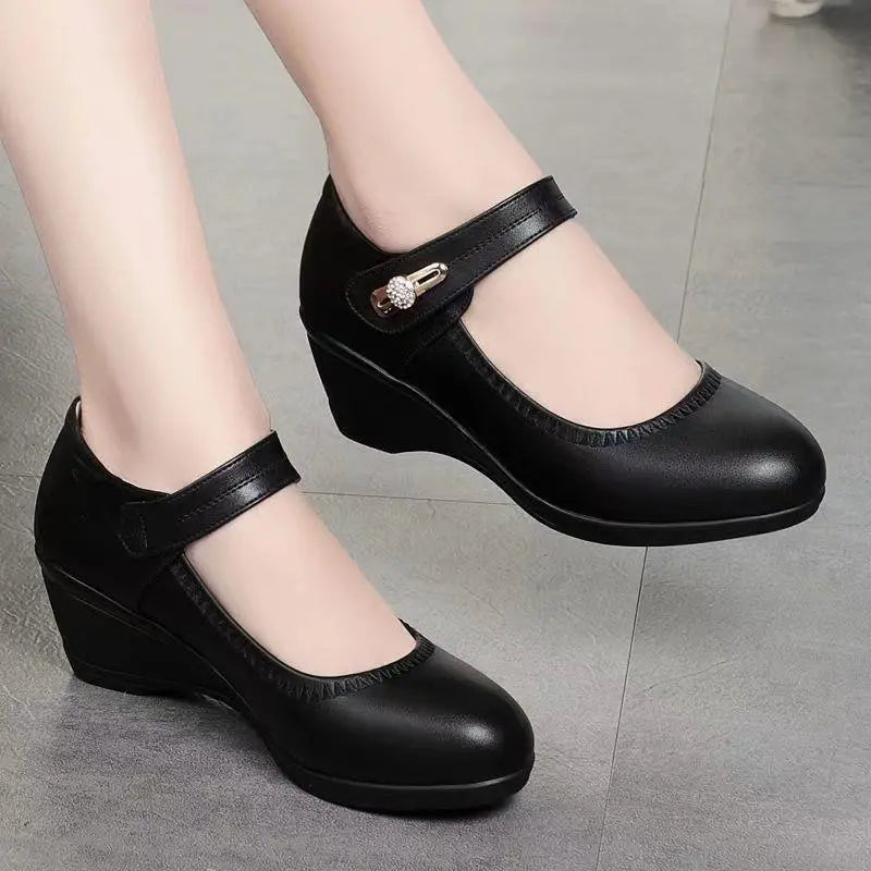 Aikaterina - Round Toe Buckled Strap Shoes