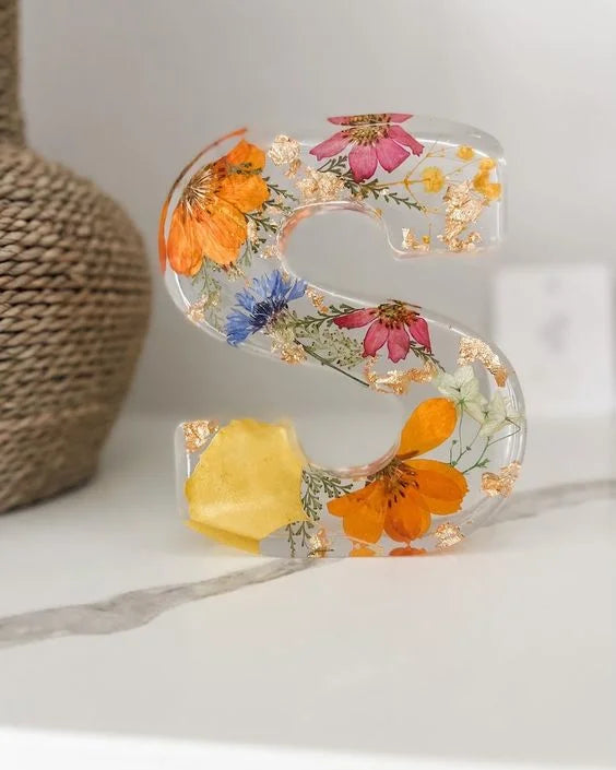 PetalLume - Handmade Flower Resin Night Light