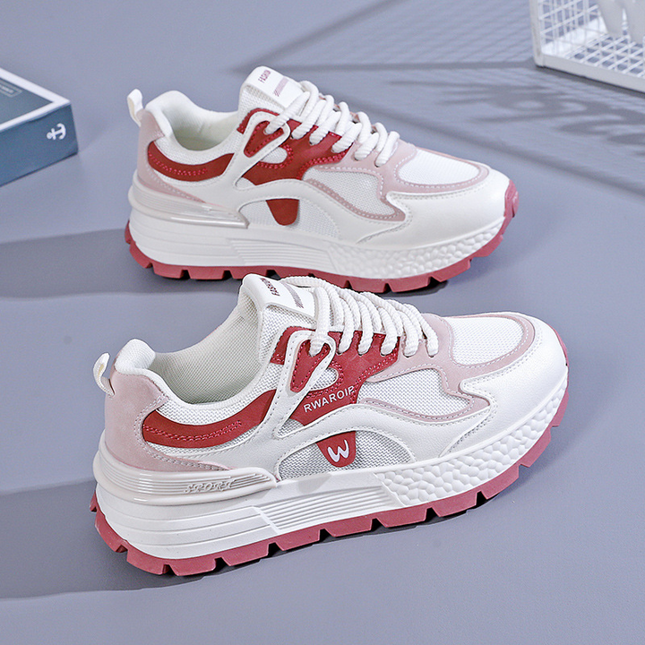 Klarisse - Lightweight Lace-Up Sneaker