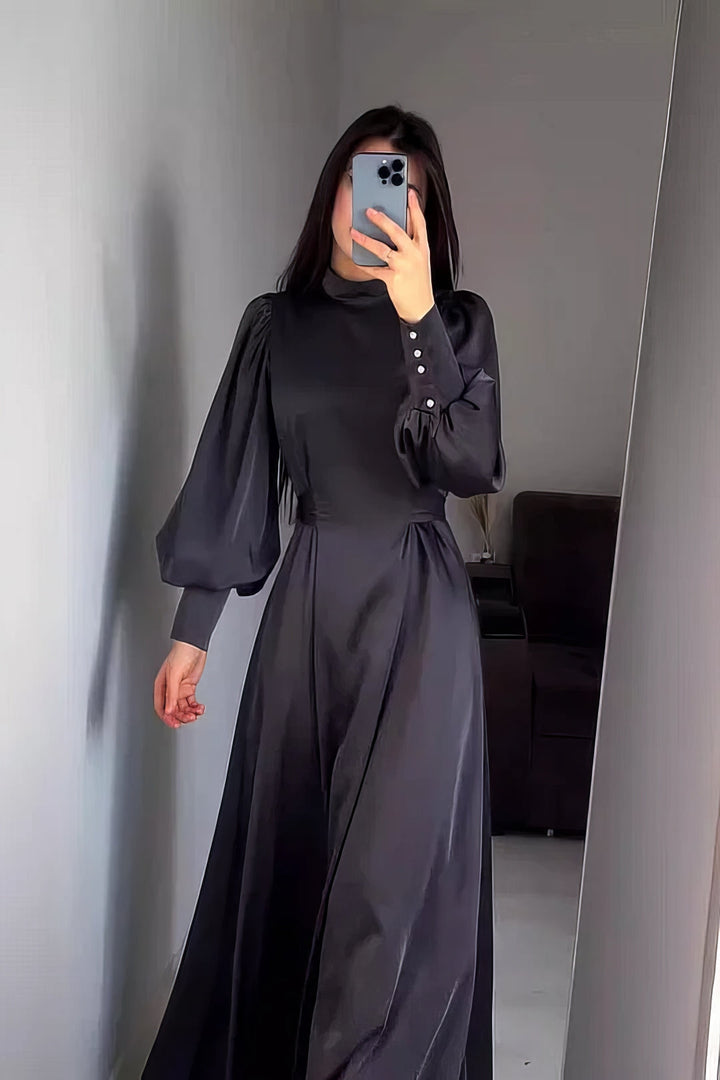 Neryn - Vintage Long Sleeve Dress